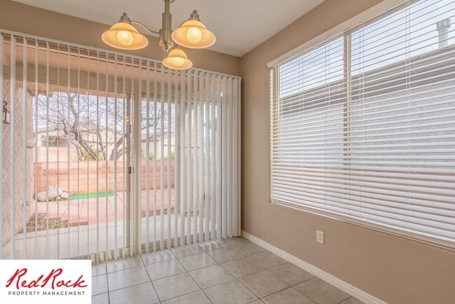 Building Photo - 2 Bedroom Townhome in Coral Canyon with Resort Amenities