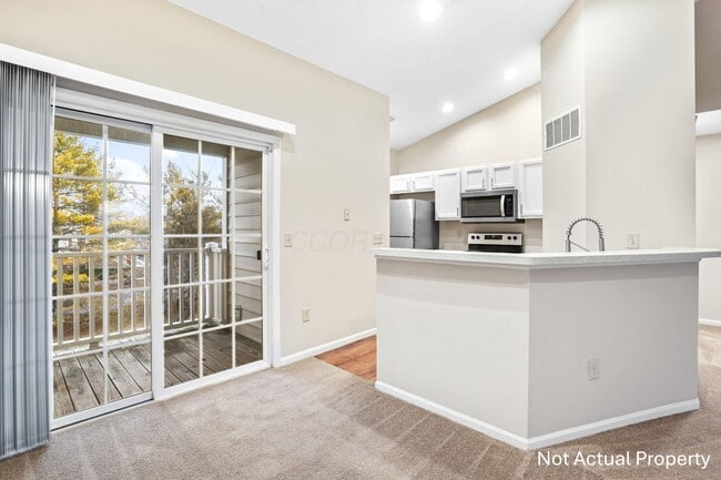 Building Photo - 4913 Stratford Pine Ln