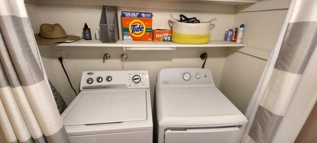 In-Unit Washer and Dryer - 8500 E Old Spanish Trl