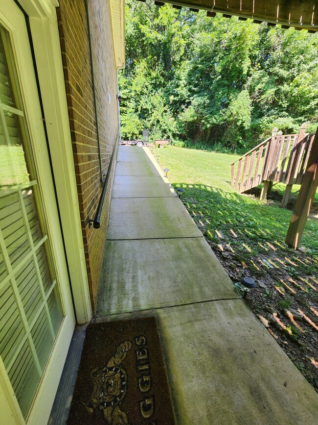 Building Photo - 2503 Wilpar Dr