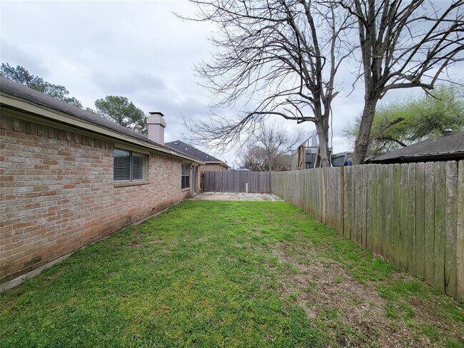 Building Photo - 16615 Moary Firth Dr