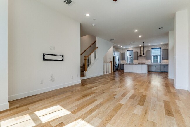 Building Photo - 2762 Yellow Jasmine Ln