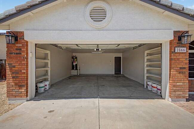 Building Photo - 2866 E Toledo Ct