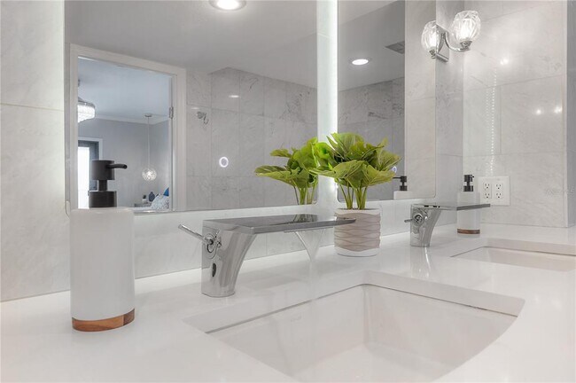 Building Photo - 4141 Bayshore Blvd