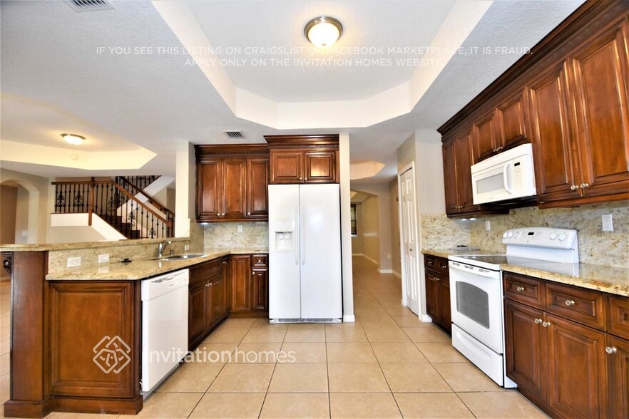 Building Photo - 3066 SW 155th Ave