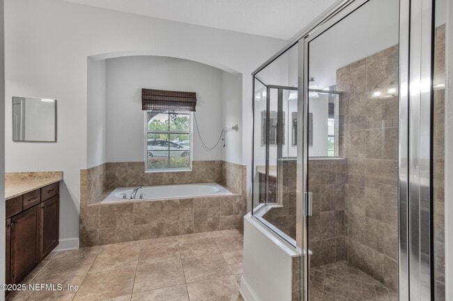 Building Photo - 2908 Woodbridge Crossing Ct