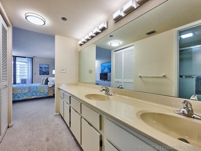 Building Photo - 3420 S Ocean Blvd
