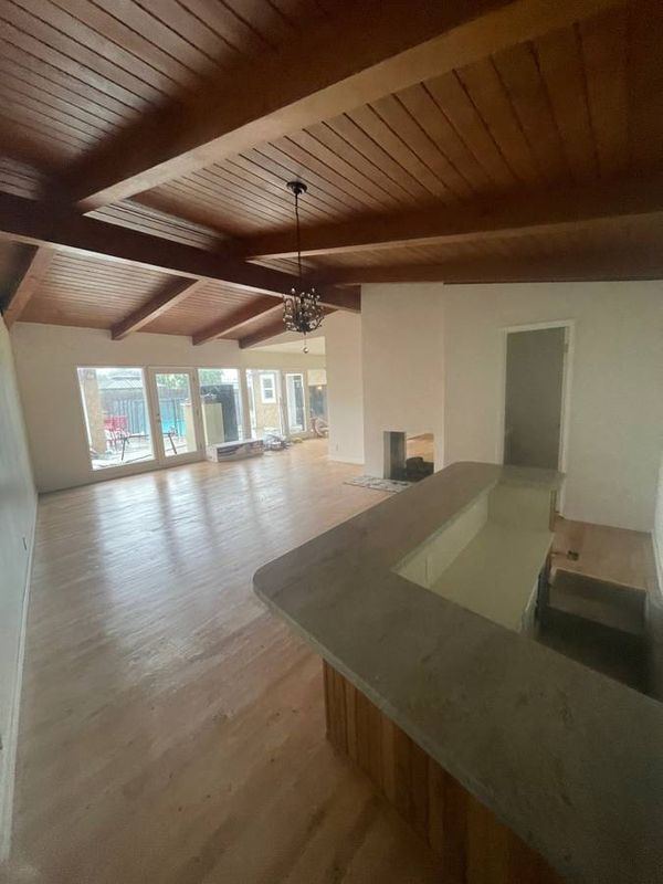 Building Photo - 5741 E 23rd St