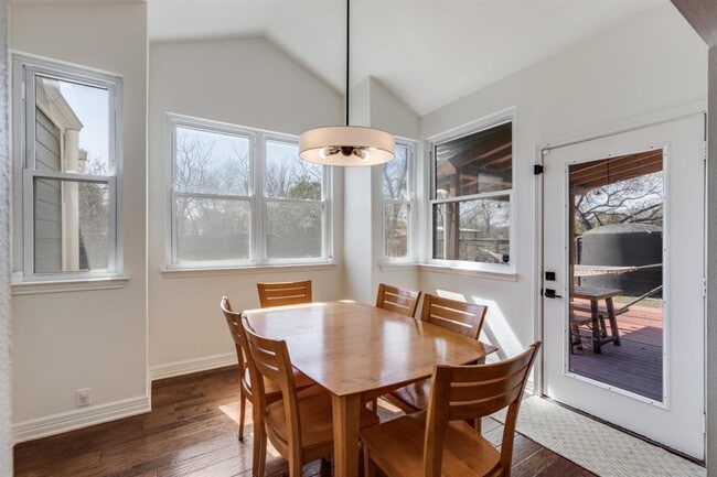 Building Photo - 1113 Taulbee Ln