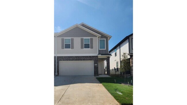 Building Photo - 13033 Tobin Dr