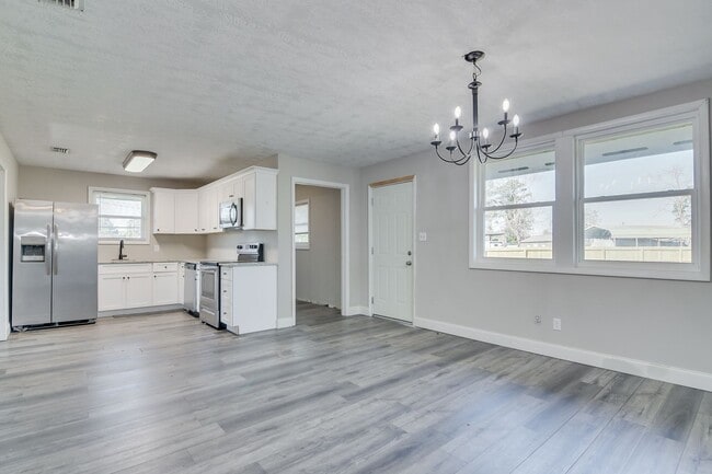 Building Photo - Charming 3-Bedroom, 2-Bath Home on a Corner Lot with Spacious Backyard