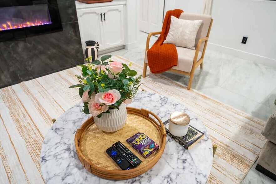 Building Photo - 14552 Skyline Truck Trail