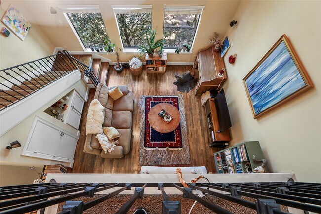 Building Photo - 1905 Summer St