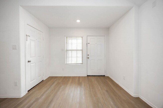 Building Photo - This charming 3-bedroom, 2-bath home, built in 2021