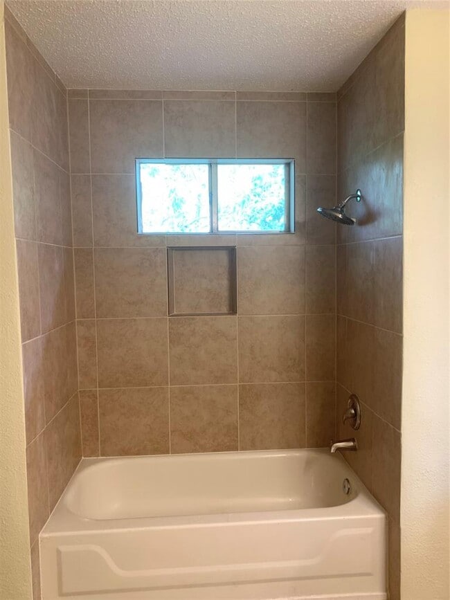 Building Photo - 14045 Maricella Ln