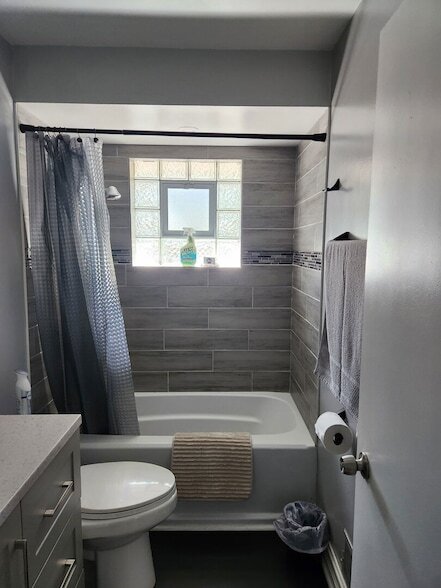 Building Photo - 368 Luella Ave