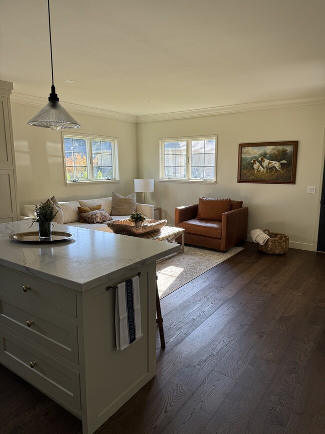 Building Photo - 4504 Live Oak Dr
