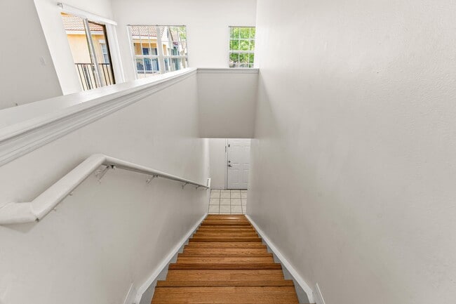 Building Photo - 10336 Fox Trail Rd S