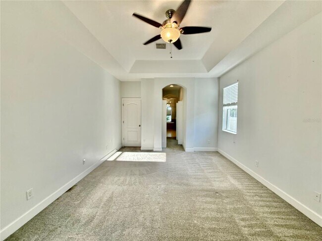 Building Photo - 10755 Rockledge View Dr