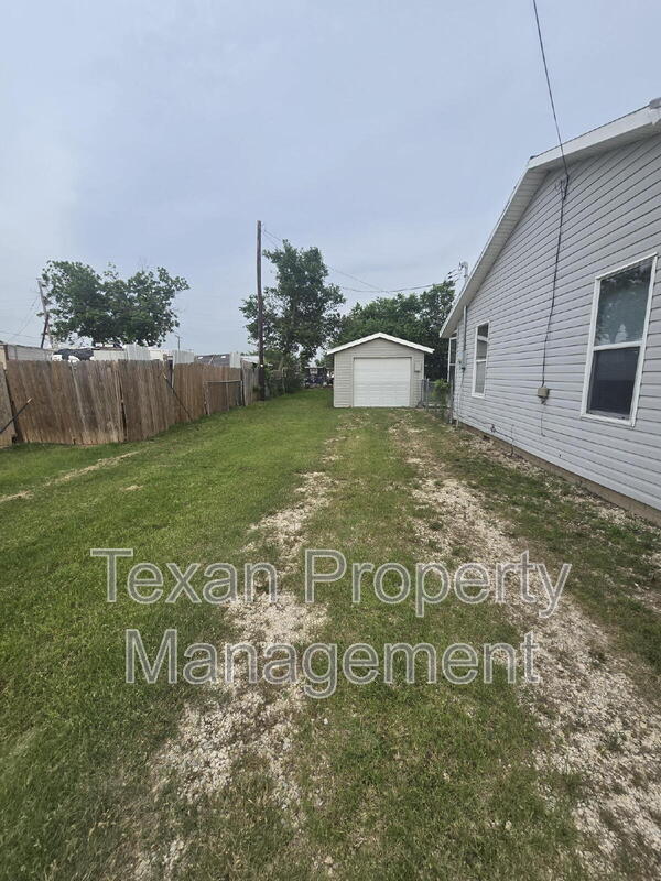 Building Photo - 9407 Braddock St