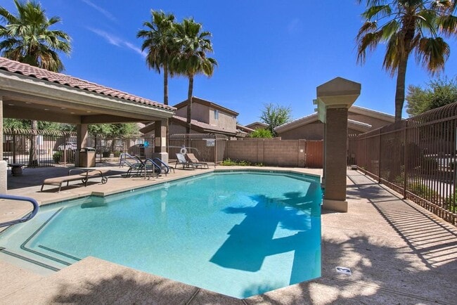 Building Photo - 8074 W Beck Ln