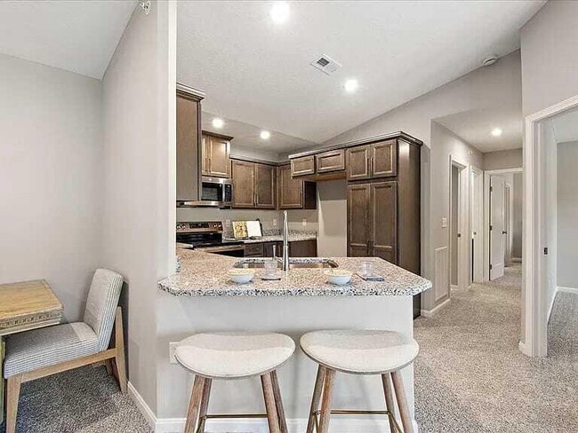 Building Photo - 4728 Bentwood Hills Dr