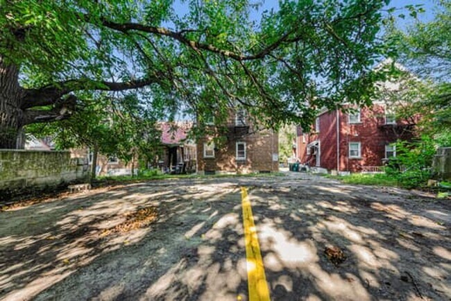 Building Photo - 1026 Schiff Ave