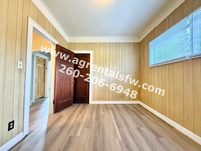 Building Photo - 3209 Fairfield Ave