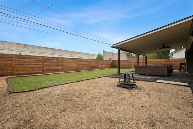 Building Photo - 5143 Ganymede Dr