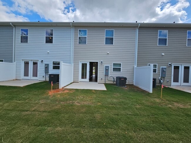 Building Photo - 252 Santorini Wy