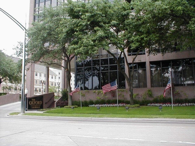 Building Photo - 5150 Hidalgo St