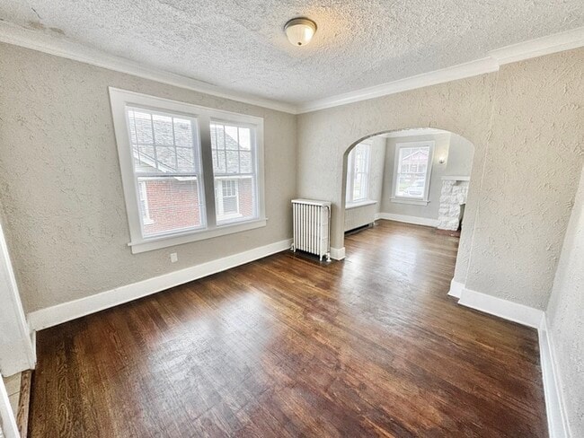 Building Photo - 1707 Glenview Ave