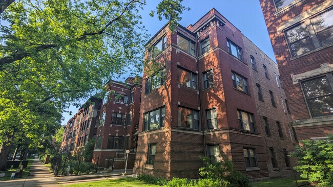 Primary Photo - 5219 S Greenwood Ave