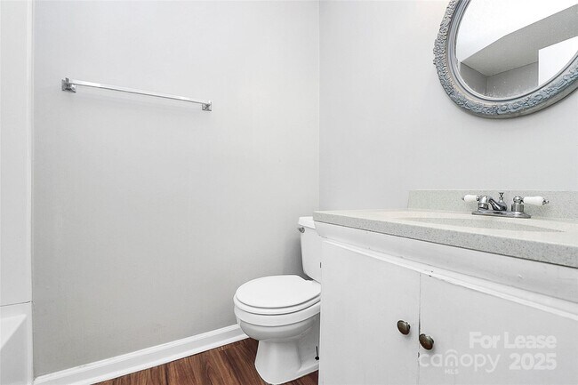 Building Photo - 7530 Pebblestone Dr
