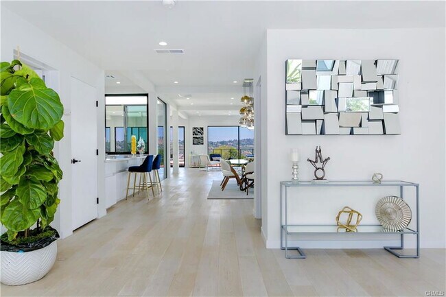 Building Photo - 9653 Highridge Dr