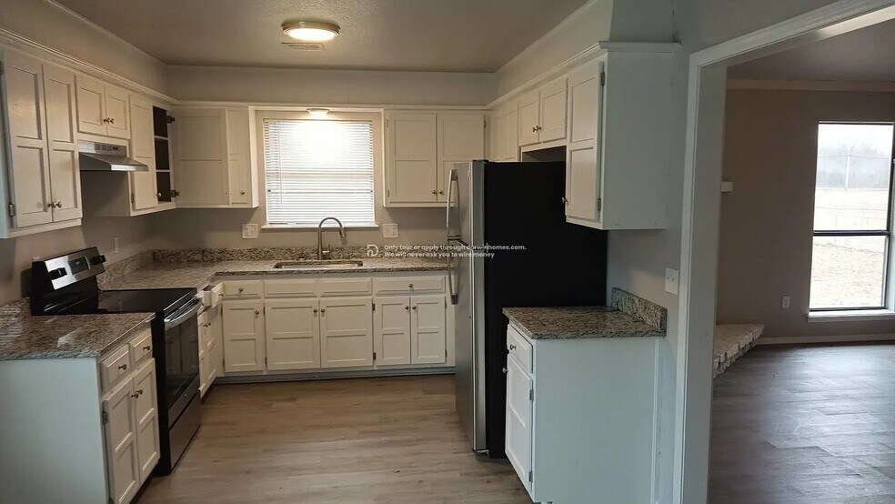 Building Photo - 8009 E Lansing St