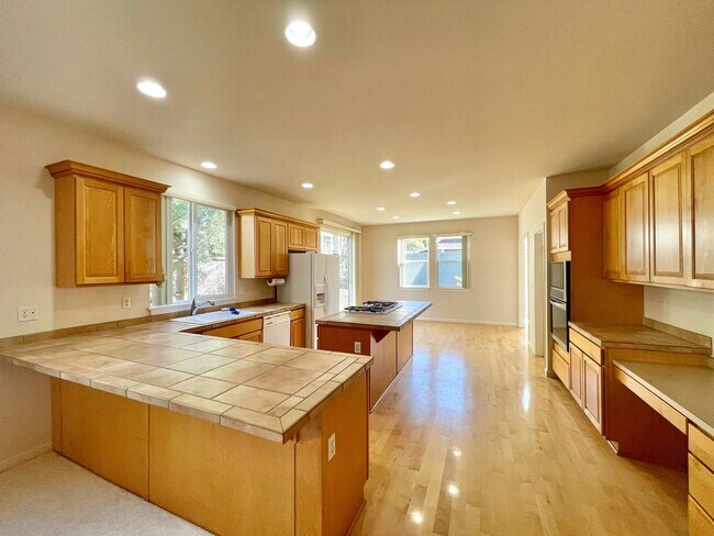 Building Photo - Great Home For Rent