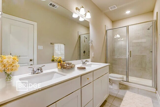 Building Photo - 4127 Tobin Dr