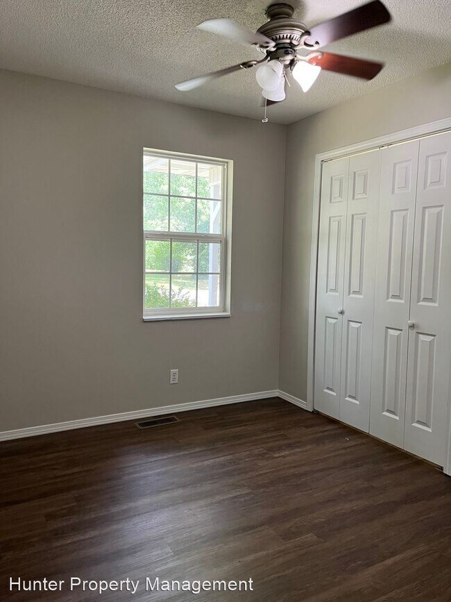 Building Photo - 3 br, 2 bath House - 107 Grand Prairie Drive