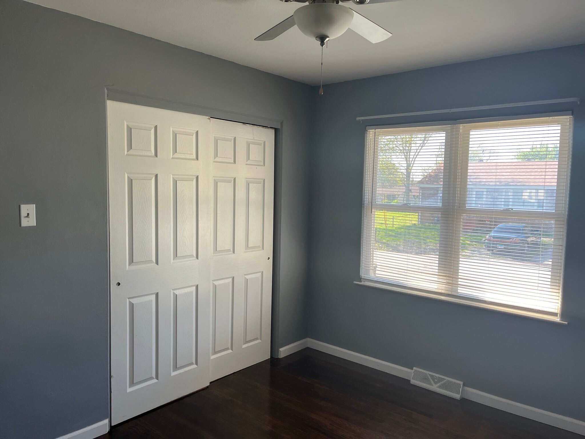 Building Photo - 3868-3870 Western Ave