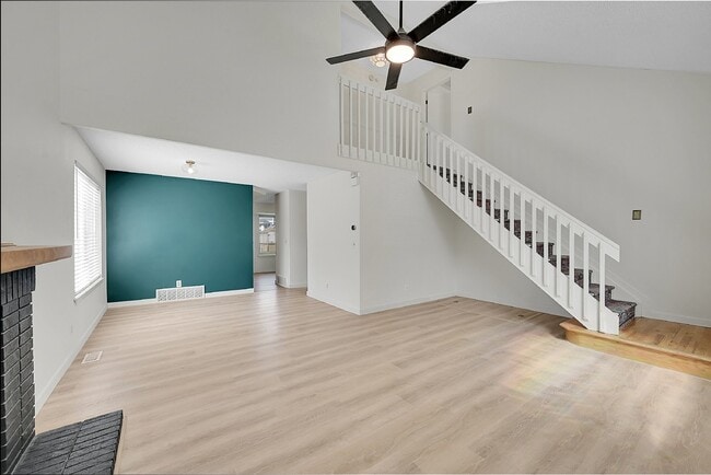 Building Photo - $2,495, 3 beds, 2.5 bath Updated Home in Co Springs with Fenced In Yard!