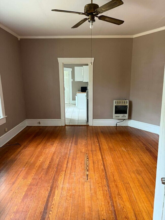 Building Photo - 409 Rutherford St