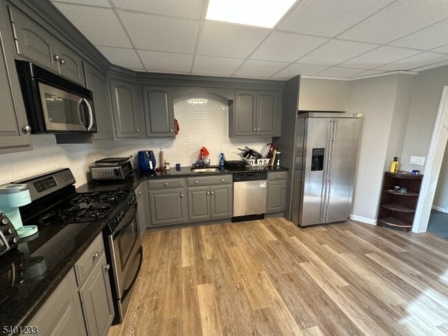 Building Photo - 17 Waverly Pl