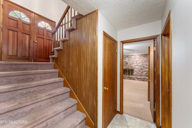 Building Photo - 9528 Gulf Park Dr