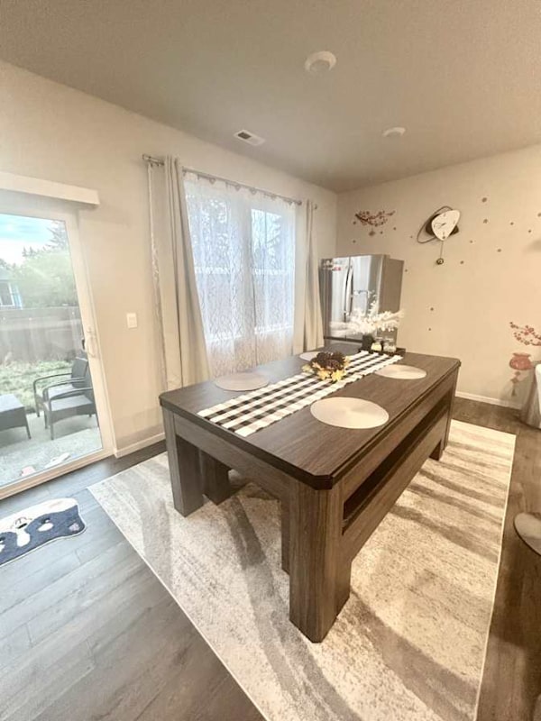 Building Photo - 926 Bradley St NE