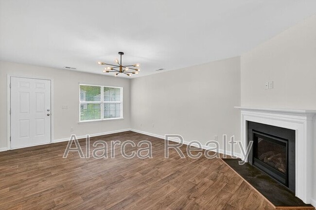 Building Photo - 4019 John Dale Ln