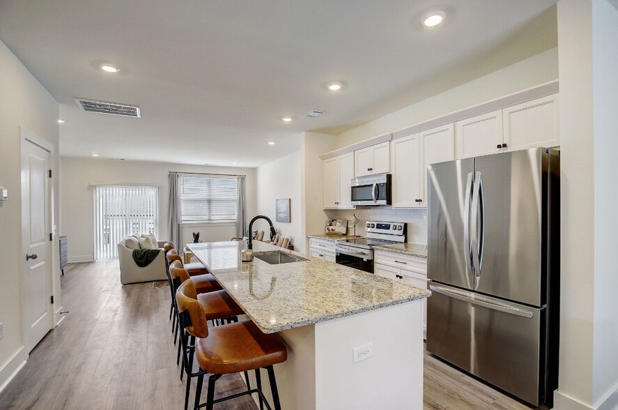 Primary Photo - Blakeney Commons Townhomes