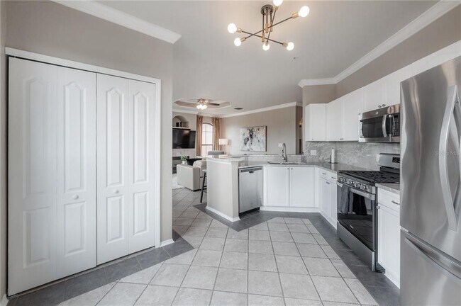 Building Photo - 2709 Via Cipriani