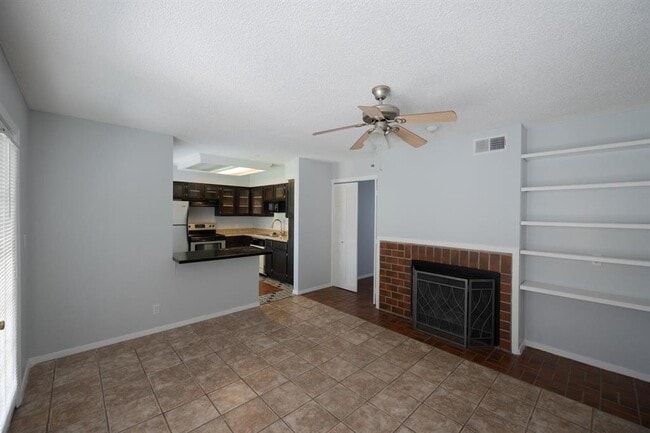 Building Photo - 2110 Rio Grande St