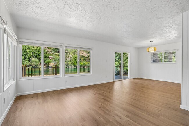 Building Photo - 29311 S Lake Shore Dr